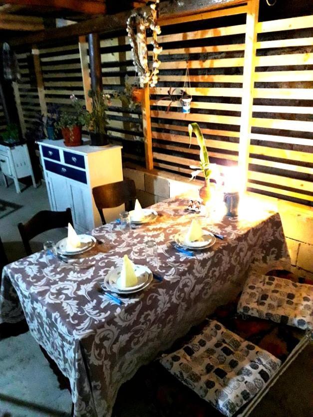 Guest House Meri Poppins Dedoplis Tskaro Exterior foto